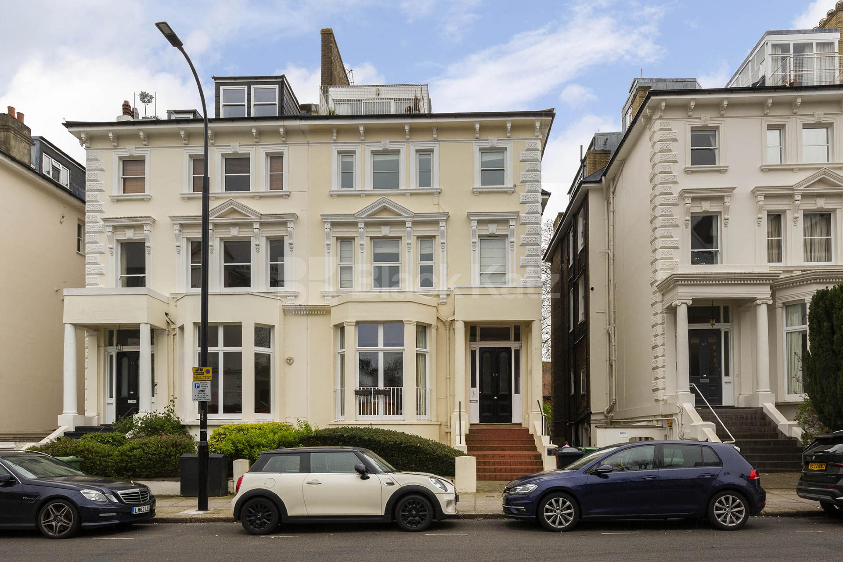 			2 Bedroom, 1 bath, 1 reception Flat			 Belsize Park Gardens, Belsize Park NW3